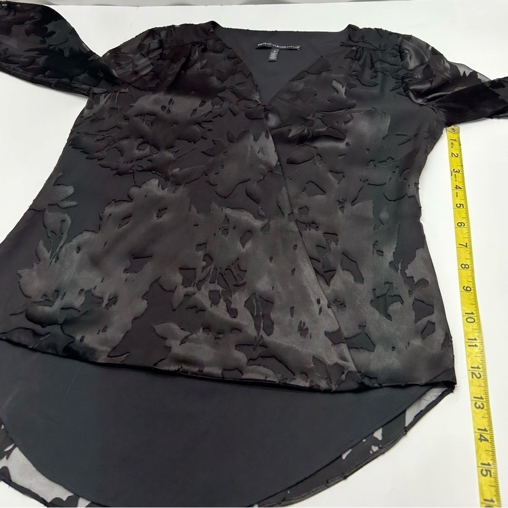 White House Black Market Black Burnout Blouse W 0 Sheer Sleeves SILK Blend - Picture 9 of 15